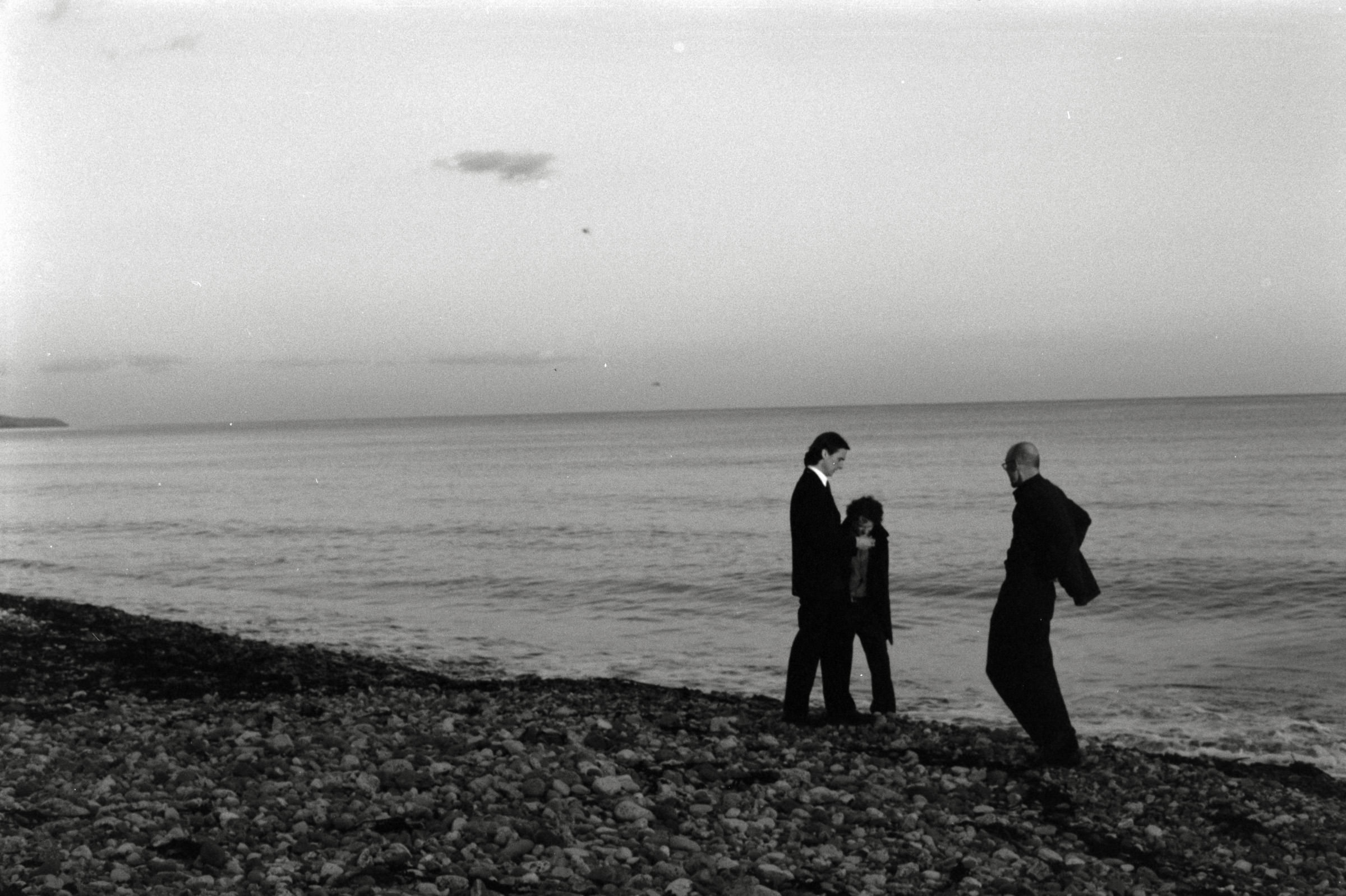 AHP F2001 05 001 sc240901 img24 NLP